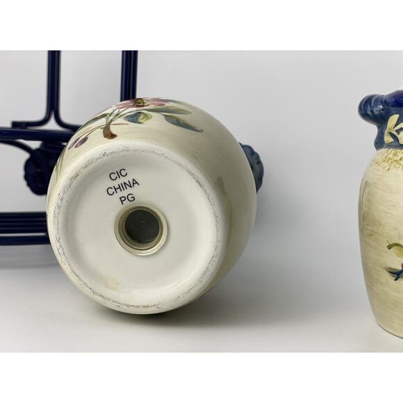 CIC Vintage Large Floral Salt and Pepper Shaker Set w Carrier/Holder - Picture 14 of 14